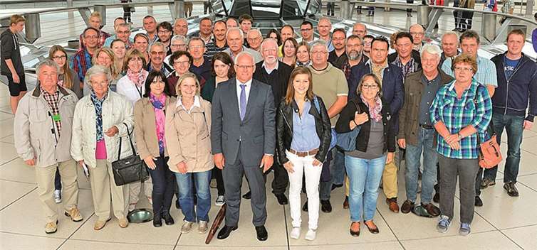 Die Gruppe beim Besuch des Deutschen Bundestages. privat