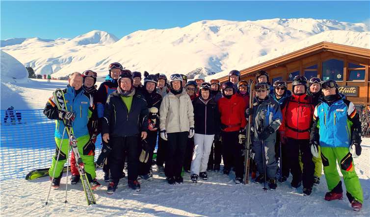 Die Gruppe der Skifreizeit in St. Valentin.Fotos: privat