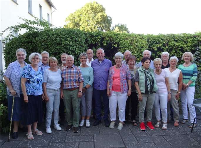 Die Gruppe des Jahrgangs 47/48 bei ihrem Treffen.  Foto: privat