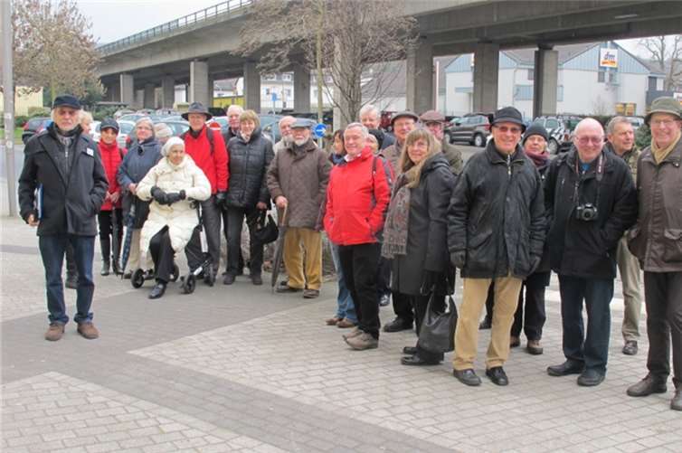 Die Gruppe des Rheinischen Vereins verbrachte drei hichinformative Stunden in Sinzig.privat