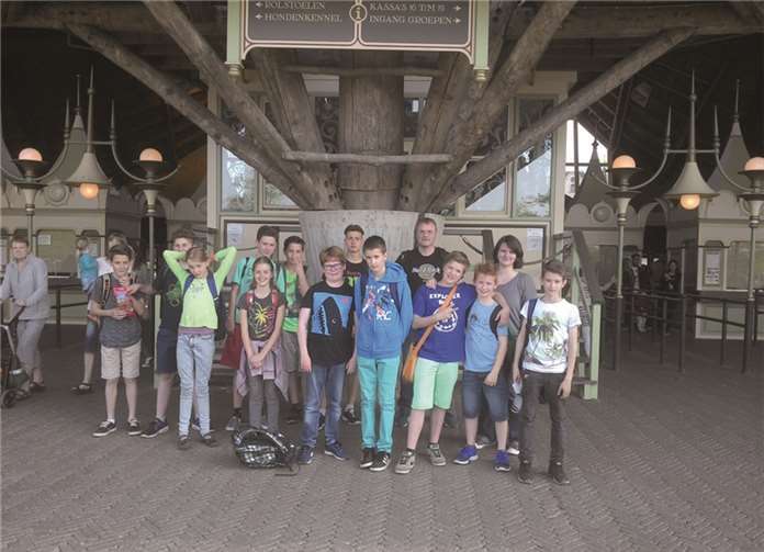 Die Gruppe erlebte einen wunderschönen Tag im Freizeitpark. Privat