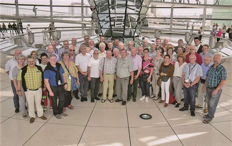Die Gruppe im Reichstagsgebäude.  Privat
