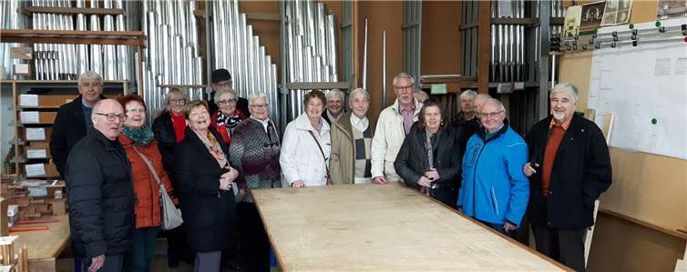 Die Gruppe in der Orgelwerkstatt.Privat