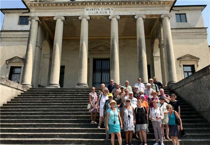 Die Gruppe sah eine Vielzahl von Villen und Palästen.Foto: privat