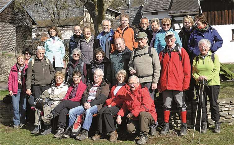 Die Gruppe strahlte auf dem Wispertalsteig mit der Sonne um die Wette.privat