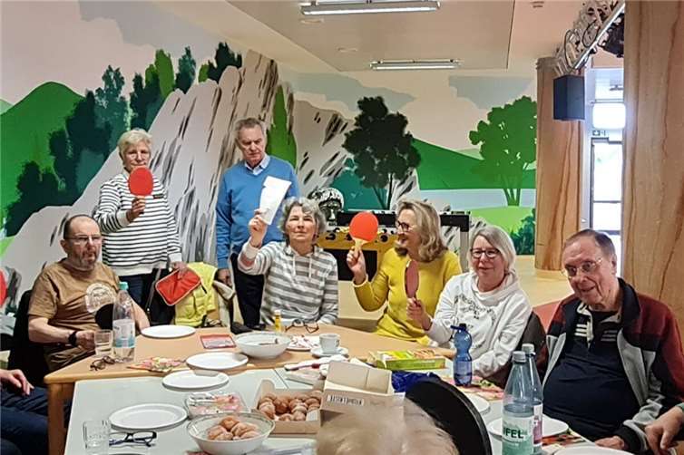 Die Gruppe trifft sich auch regelmäßig für Sport, Spiele und Geselligkeit.Foto: Marie-Luise Anheuser