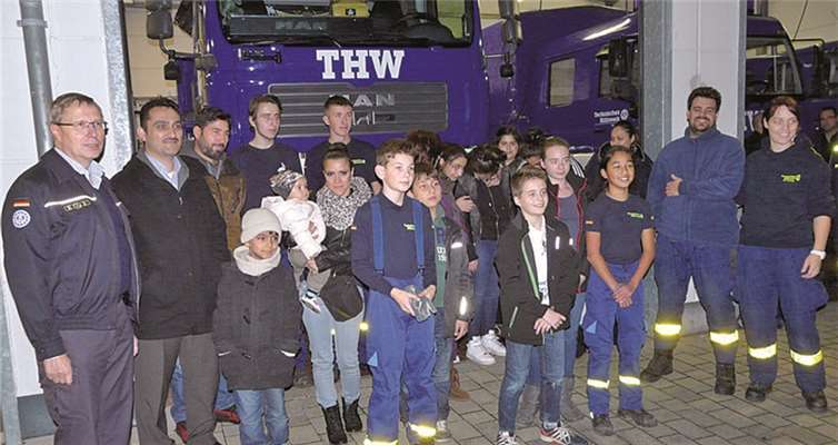 Die Gruppe von Kindern, Jugendlichen und Erwachsenen aus Remagen erhielten viele Eindrücke und so durfte ein Gruppenfoto zum Schluss nicht fehlen.