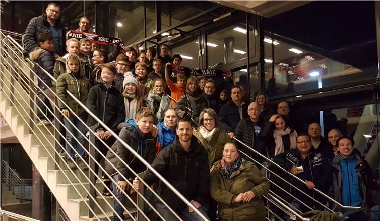 Die Gruppe vor der Heimfahrt nach dem ereignisreichen Ausflug. privat