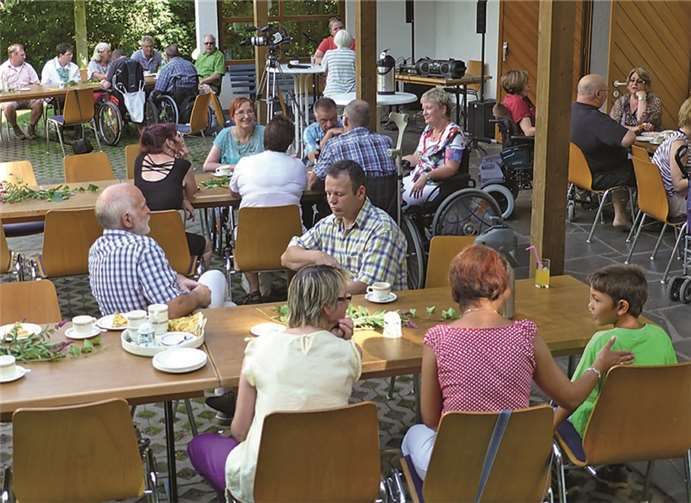 Die Gruppenmitglieder erlebten zusammen mit Freunden und Förderern der Gruppe einige unbeschwerte Stunden, losgelöst vom sonst häufig durch Handicaps geprägten Alltag.Privat