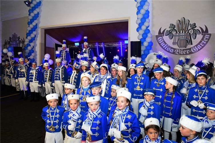 Die Gülser Husaren sind in die neue Session gestartet. Foto: Hans-Georg Jäckel