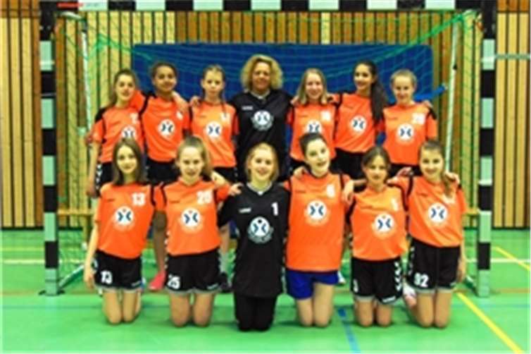 Die HSG Swist-Handballmädchen feierten einen gelungenen Einstand.privat