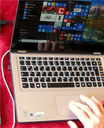 Die „Häcker 60plus“ bieten Hilfen rund um den Computer. Foto: privat