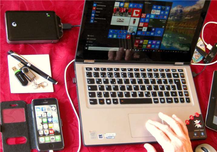 Die „Häcker 60plus“ bieten Hilfen rund um den Computer an. Wegen der Corona-Krise sind die gewohnten Servicestunden im Haus der Familie aber nicht mehr möglich. Deshalb bietet die Gruppe Hilfen telefonisch und online an. Foto: Stadtverwaltung Andernach