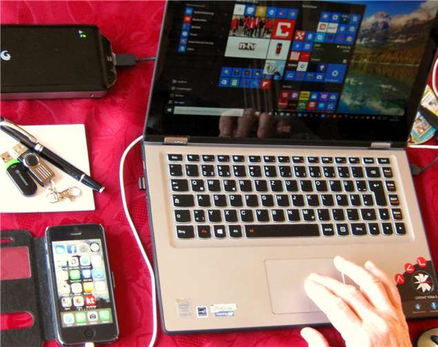 Die „Häcker 60plus“ bieten Hilfen rund um den Computer an. Foto: privat