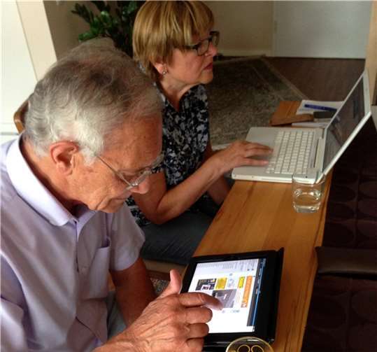 Die „Häcker 60plus“ bieten Hilfen rund um den Computer. privat