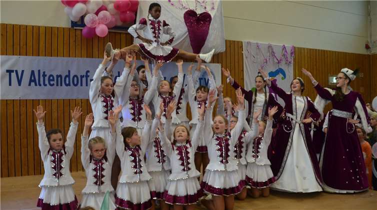 Die „Hätzblättchen“ führten ihren einstudierten Tanz vor. Fotos: privat