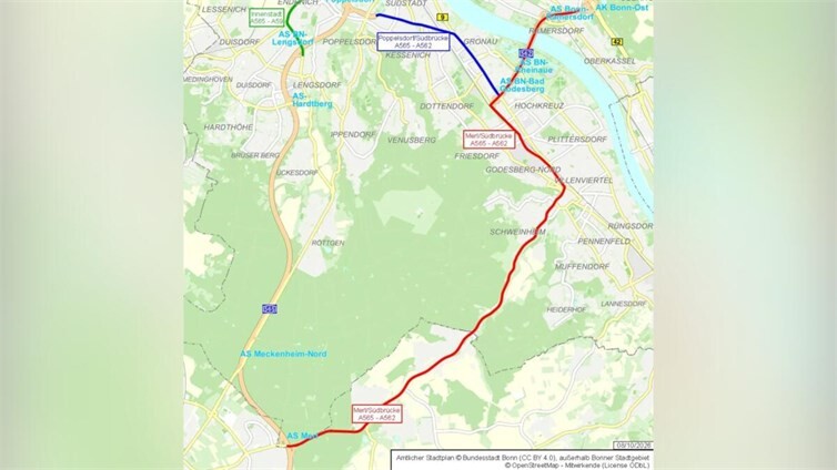 Die Hauptrouten, über die der Verkehr zu Kennedybrücke und Südbrücke geleitet wird: In Grün die Strecken für den Verkehr im nördlichen Stadtgebiet. In Blau Reuterstraße und B9 als direkte Verbindung zwischen A59 und A565. In Rot die südlichen Abschnitte zwischen dem Rechtsrheinischen über Südbrücke und Bad Godesberg.