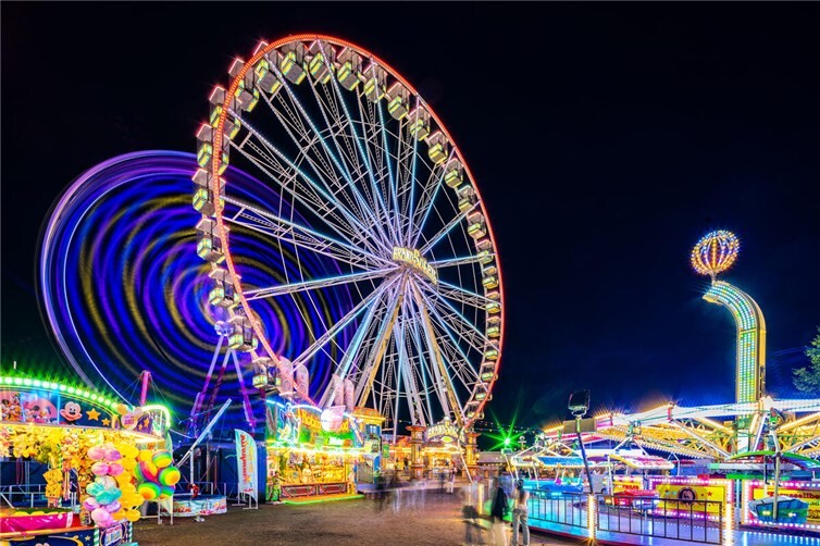 Die Heddesdorfer Pfingstkirmes ist eines der größten und traditionsreichsten Volksfeste am Mittelrhein.