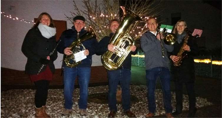 Die "Heilig-Abend-Musiker" aus Wimbach und Kottenborn.Privat
