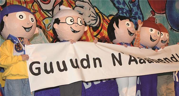 Die Heimbacher Möhnen hatten sich zur Unterstützung die Mainzelmännchen eingeladen