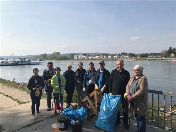 Die Helfer fanden jede Menge Unrat am Linzer Rheinufer.  Foto: privat