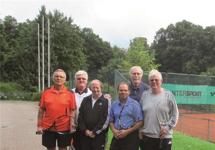 Die Herren 65 blieben ungeschlagen und schafften somit souverän den Aufstieg. privat