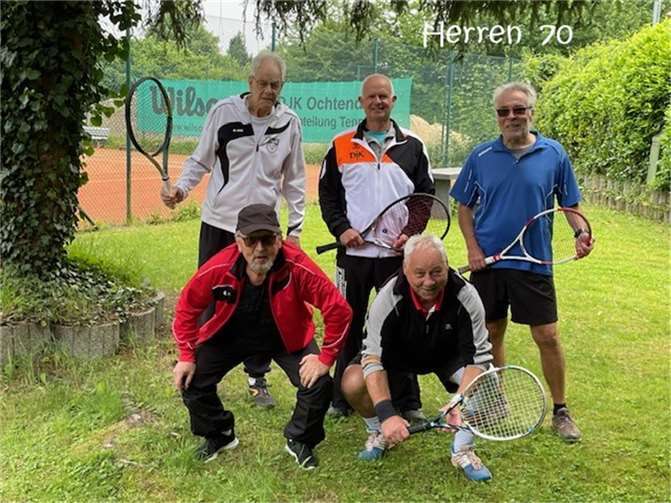 Die Herren 70 sind zum zweiten Mal in Folge aufgestiegen.  Fotos: privat