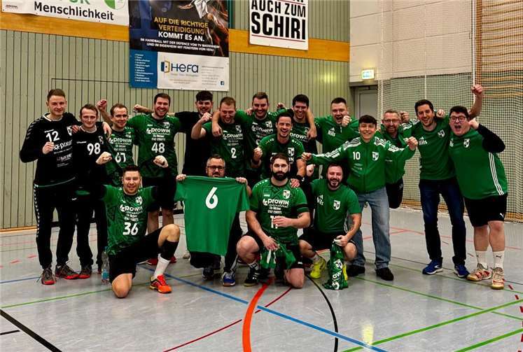Die Herren des TV Bassenheim haben allen Grund zum Jubeln. Quelle: TVB