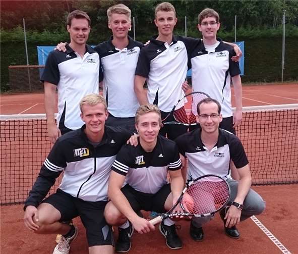 Die Herren haben den Aufstieg in die 2. Verbandsliga wieder geschafft.privat