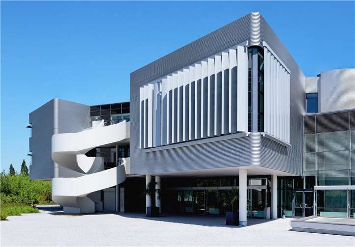 Die Hochschule Koblenz ist eine von sechs rheinland-pfälzischen Hochschulen, die mit ihrem Projektantrag „Kultur der Digitalität an der Hochschule Koblenz“ die Stiftung Innovation in der Hochschullehre im Rahmen der Ausschreibung „Hochschullehre durch Digitalisierung stärken“ überzeugen konnte.Quelle: Hochschule Koblenz