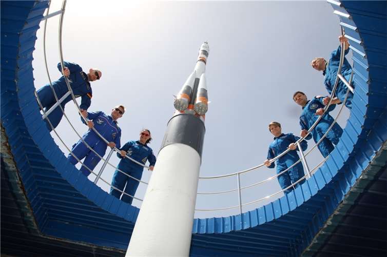 Die Horizons-Crew vor dem Start. Foto: Roscosmos/esa