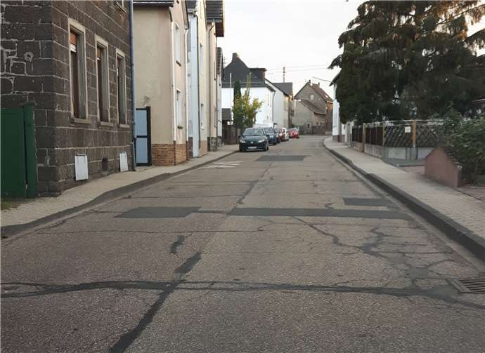 Die Horsterstraße ist „in die Jahre gekommen“ und soll ganz neu ausgebaut werden. Zuvor steht eine Baugrunduntersuchung an.