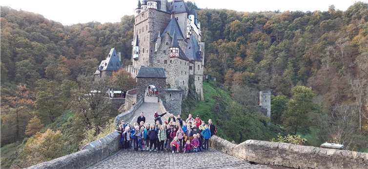 Die Hortkinder besuchten die Burg Eltz.  Foto: privat