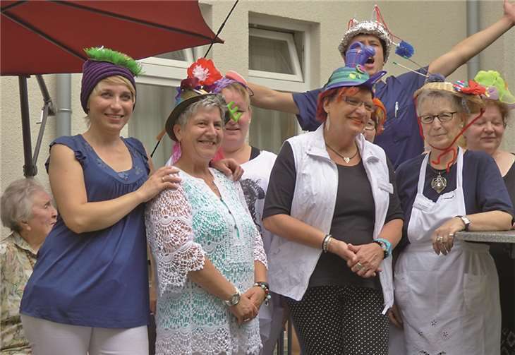 Die Hutmodenschau auf dem Sommerfest des St. Stephanus Seniorenzentrums ist bereits legendär. privat