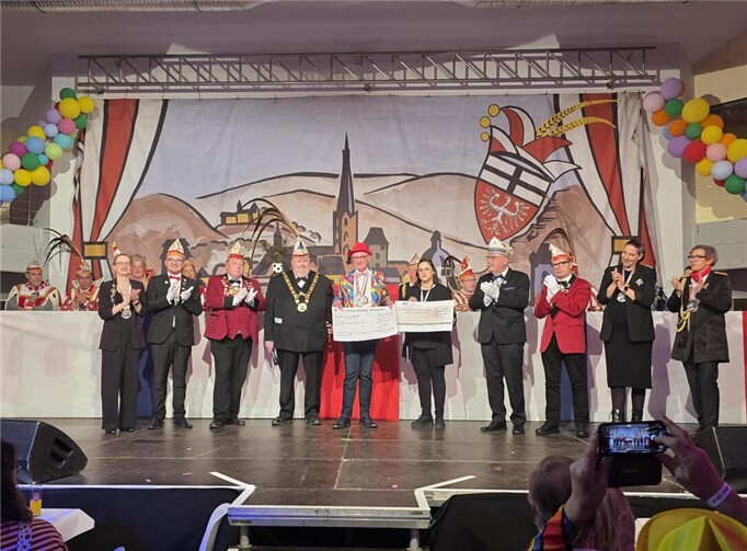 Die Hutsitzung ist zugleich auch eine große Benefiz-Prunksitzung. Foto: DU