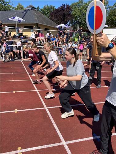 Die IGS Maifeld zeigt sportliches Engagement: Bundesjugendspiele und Spendenlauf wurden erfolgreich durchgeführt. Foto: Sylvia Langen