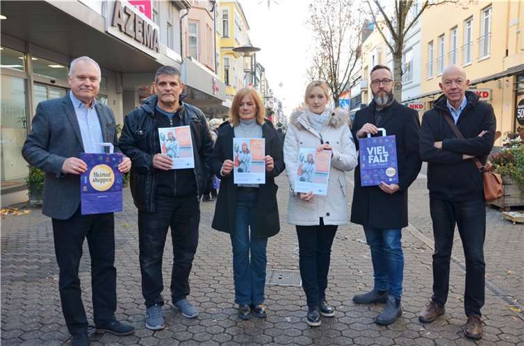 Die IHK-Regionalgeschäftsstelle Neuwied und die örtlichen Einzelhändler bekräftigen erneut ihre Forderung nach unverzüglichen Anpassungen, um die Wettbewerbsfähigkeit des Einzelhandels zu gewährleisten. Foto: Franz Josef Dehenn