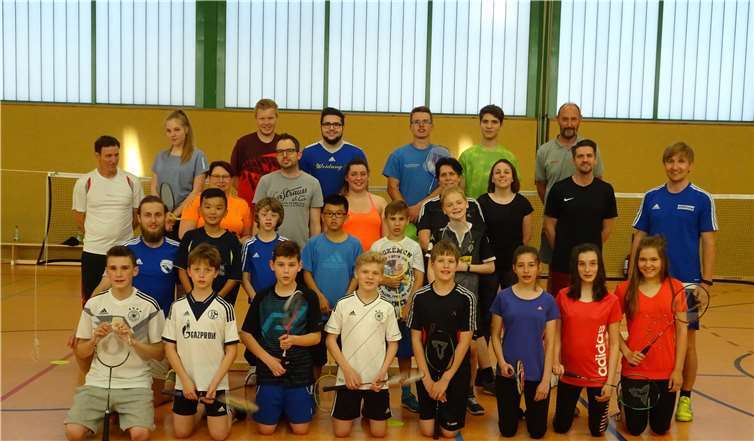 Die Idee von Martin Schleich, es in Ochtendung auch einmal mit Badminton zu versuchen, hat augenscheinlich „voll eingeschlagen“. Inzwischen trainieren bereits zwei Gruppen jeden Donnerstagabend ab 18.30 Uhr in der Wernerseckhalle. privat