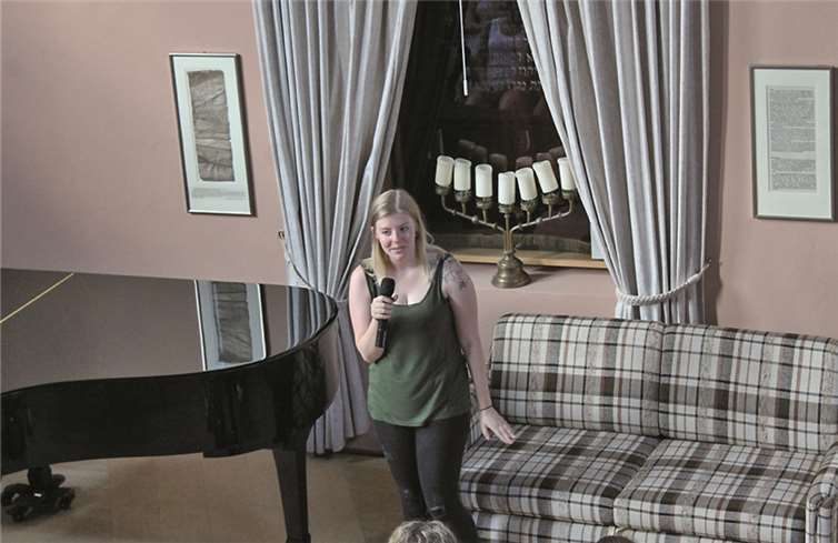 Die Idee zum Poetry Slam in Ahrweiler kommt von Laura Kehrbaum.