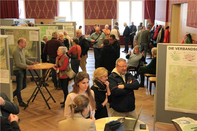 Die Informationsveranstaltung im Messe-Format wurde von den Bürgern gut angenommen und positiv bewertet.