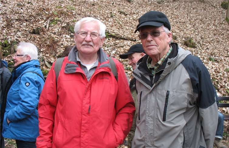 Die Initiatoren Otto Weisbrod aus Eitelborn und Gerd Unruh aus Bad Ems an der Henriettensäule.