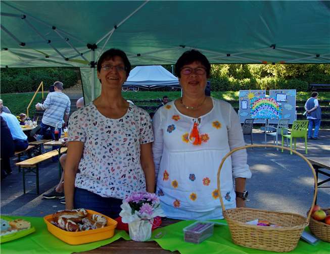 Die Initiatorinnen Marie-Theres Wagner (links) und Judith Gläser freuten sich über den gelungenen Nachmittag.