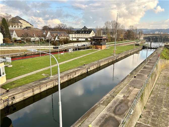 Die Instandsetzung der zweiten Schleusenkammer der Koblenzer Staustufe verzögert sich, wie MdB Thorsten Rudolph (SPD) erfuhr. Foto: Wahlkreisbüro Thorsten Rudolph / Volker Schmidt / Archiv