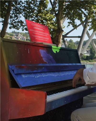 Die Instrumente befinden sich bis zum 18. Oktober am Zentralplatz, an der Seilbahnstation sowie voraussichtlich vor der Herz-Jesu-Kirche. Foto: Stadt Koblenz/ Thomas Preußer