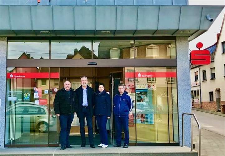 Die Irlicher Filiale der Sparkasse ist geschlossen.Quelle: CDU Irlich