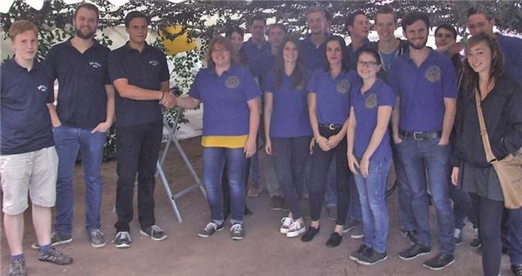 Die JGV-Vositzende Svenja Hoss begrüßte die Gäste des JGV Rodder. rut