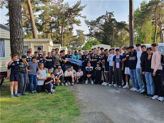 Die JSG-Jugendmannschaften erlebten ereignisreiches Wochenende in Belgien“. Quellen: JSG Linz/Rheinbrohl