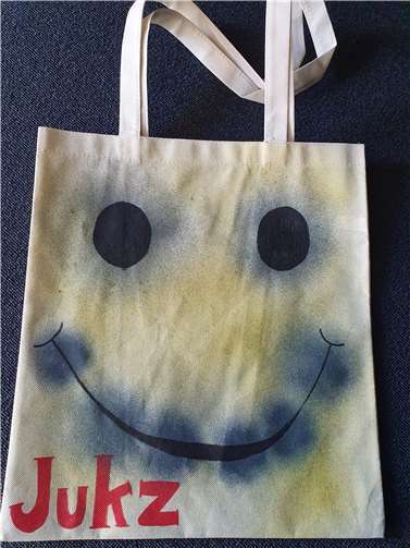 Die JUKZ-Tüten können ab 17. Mai abgeholt werden. Foto: Stadtverwaltung Lahnstein