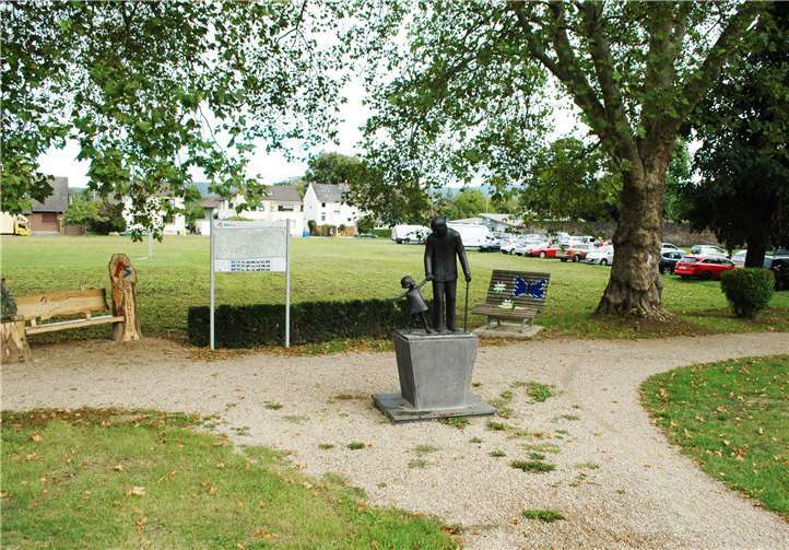 Die Jahnwiese in Sinzig könnte in der Zukunft Standort für eine Stadthalle und ein Hotel sein.