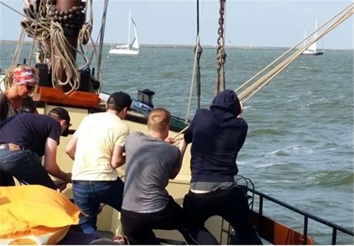 Die Jahrgangsstufe 12 segelte übers IJsselmeer.Privat